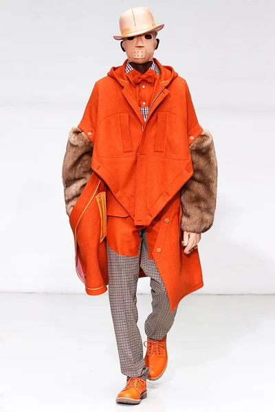 Look 33